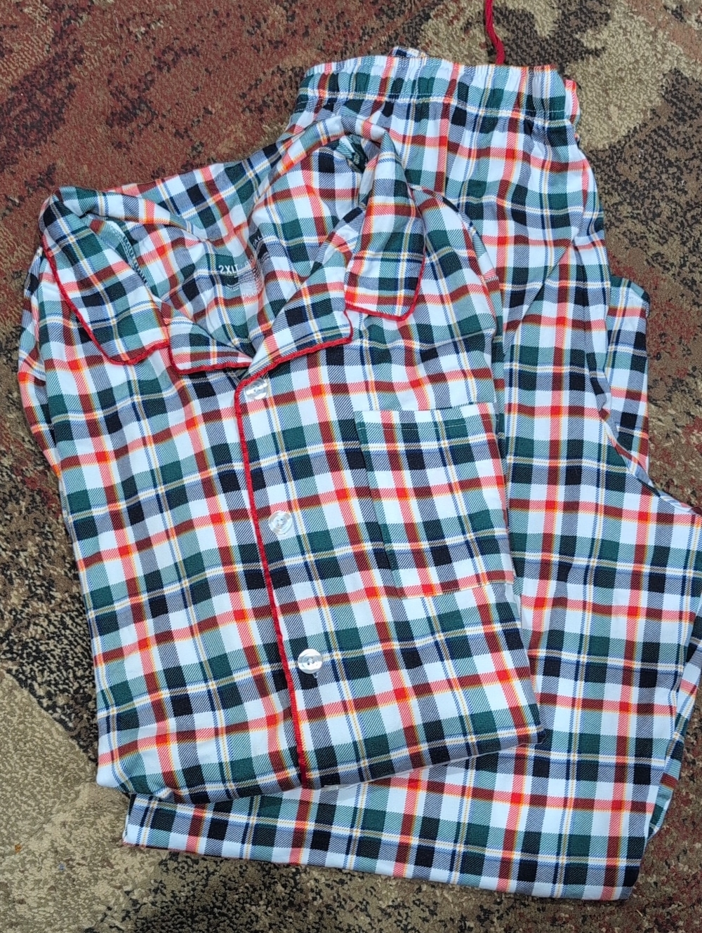 Button-Front Plaid Pajama Set in Green, Navy & Red 2xl Big And Tall